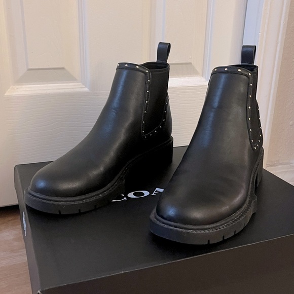 Coach 8 1/2 Women Boots - Picture 1 of 7